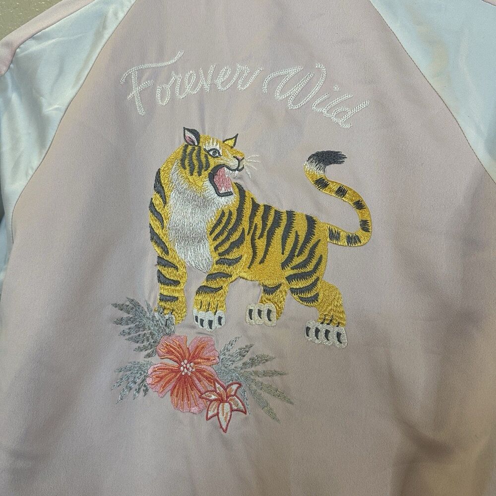 Hollister Bomber Jacket Womens Medium Pink Embroidered Tiger Reversible Zip Up - Picture 7 of 14